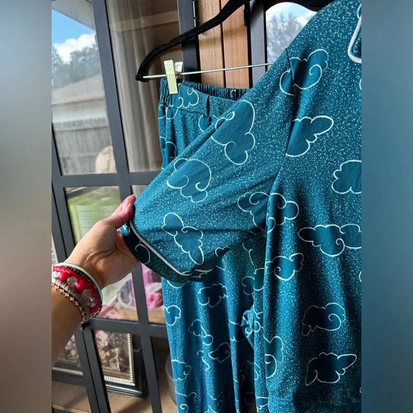 WILDFOX Pajamas Set Up In The Air Short Sleeve pants button fown shirt clouds - Picture 4 of 7